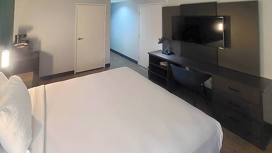 Studio 6 Suites Lawndale, CA South Bay