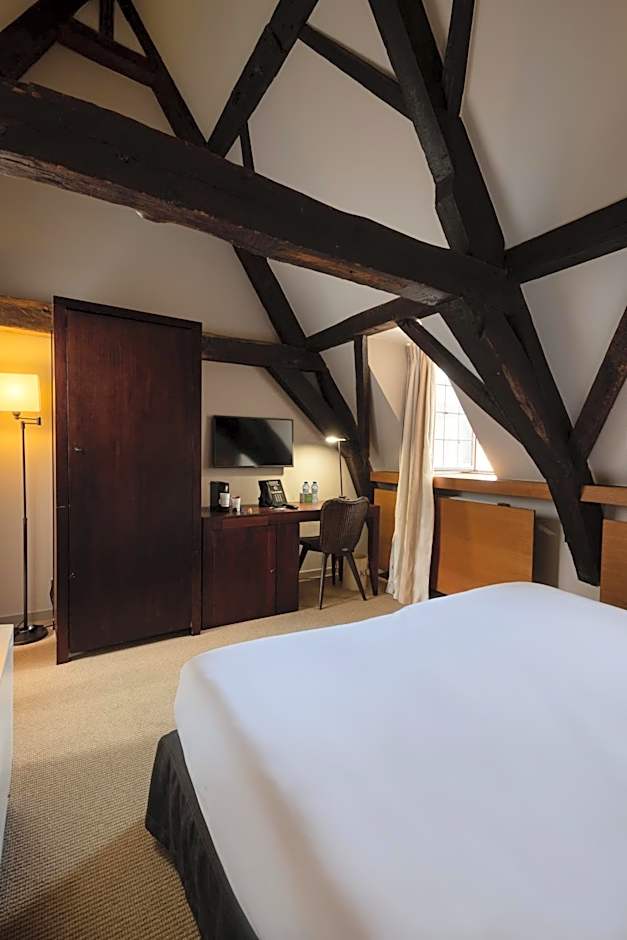 Photo 1 of 7 of Cozy Klooster