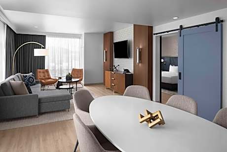 Hotel West & Main Conshohocken Philadelphia, Tapestry by Hilton