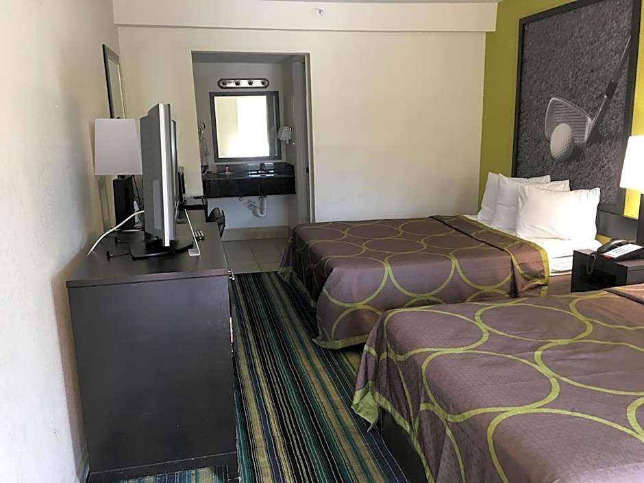 Super 8 by Wyndham Augusta