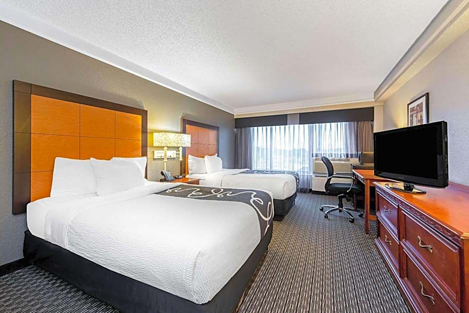 La Quinta Inn & Suites by Wyndham New Orleans Airport