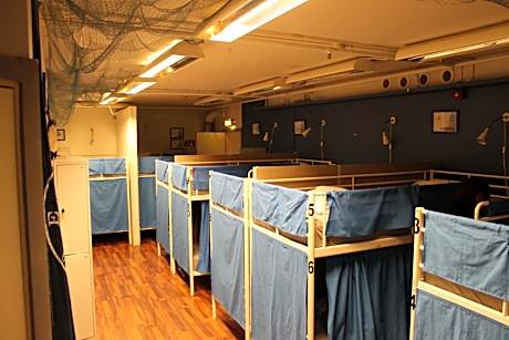 Bed in 28-Bed Mixed Dormitory Room