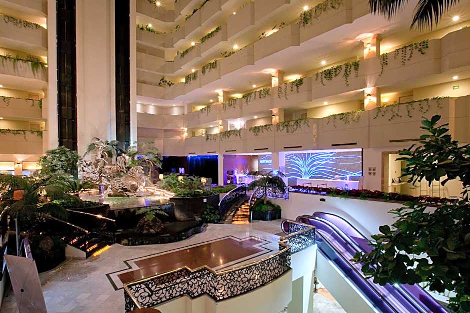 HS HOTSSON Hotel Leon