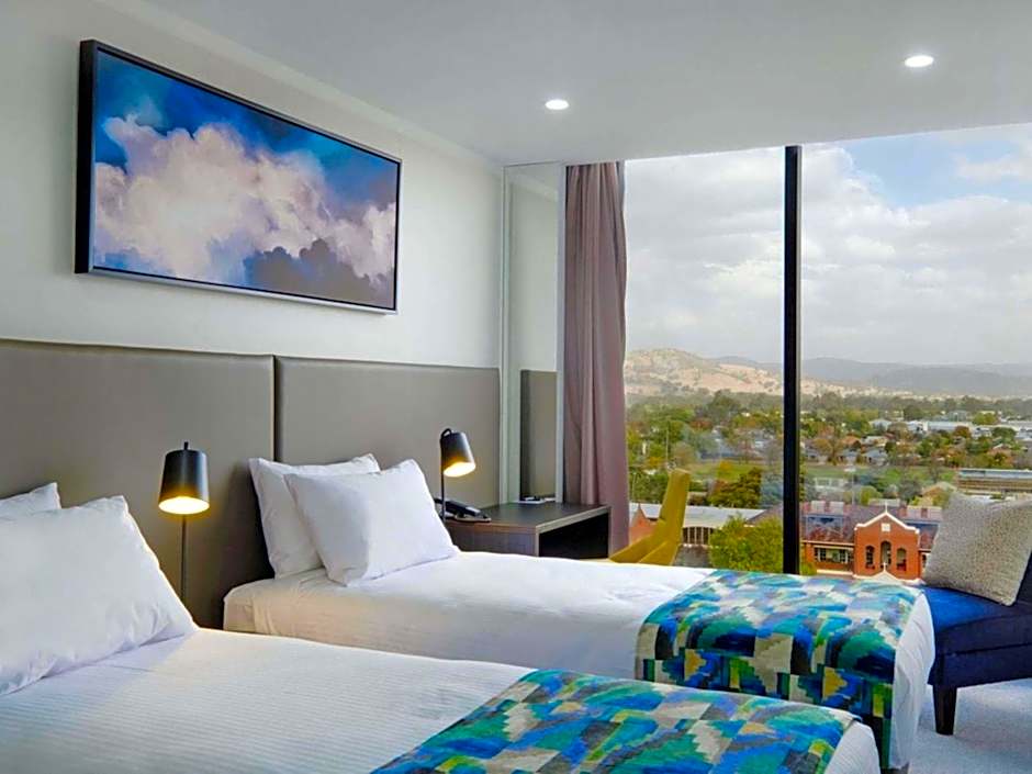 Mantra Albury