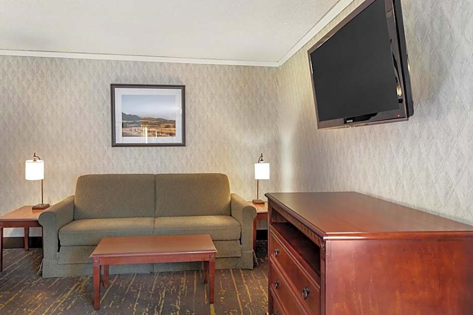 Best Western Plus Black Oak