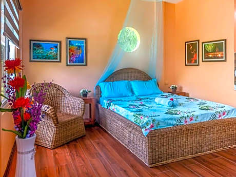 Deluxe Double or Twin Room with Mountain View