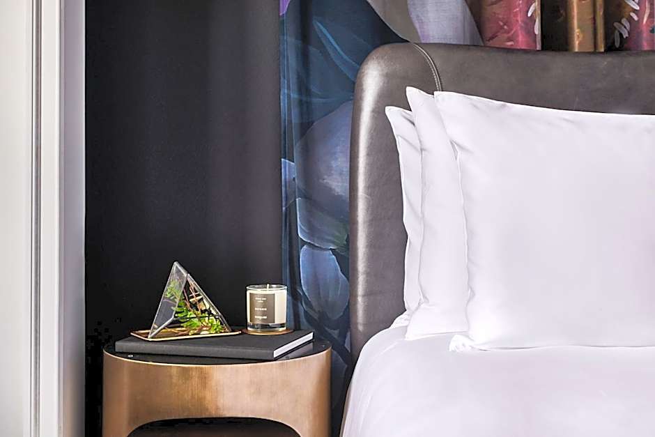 Daxton Hotel Birmingham, Curio Collection by Hilton