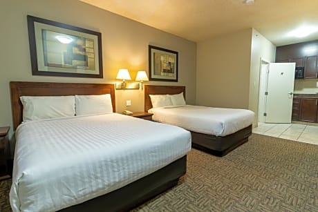 Deluxe Queen Room with Two Queen Beds