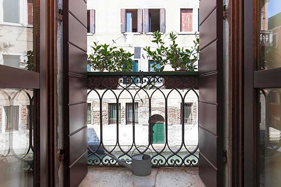 Casa Del Melograno
