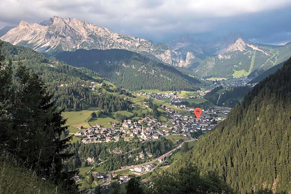 La Tambra - Residence - Central with Restaurant