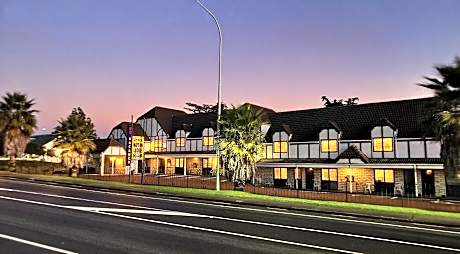 Drury Motor Lodge