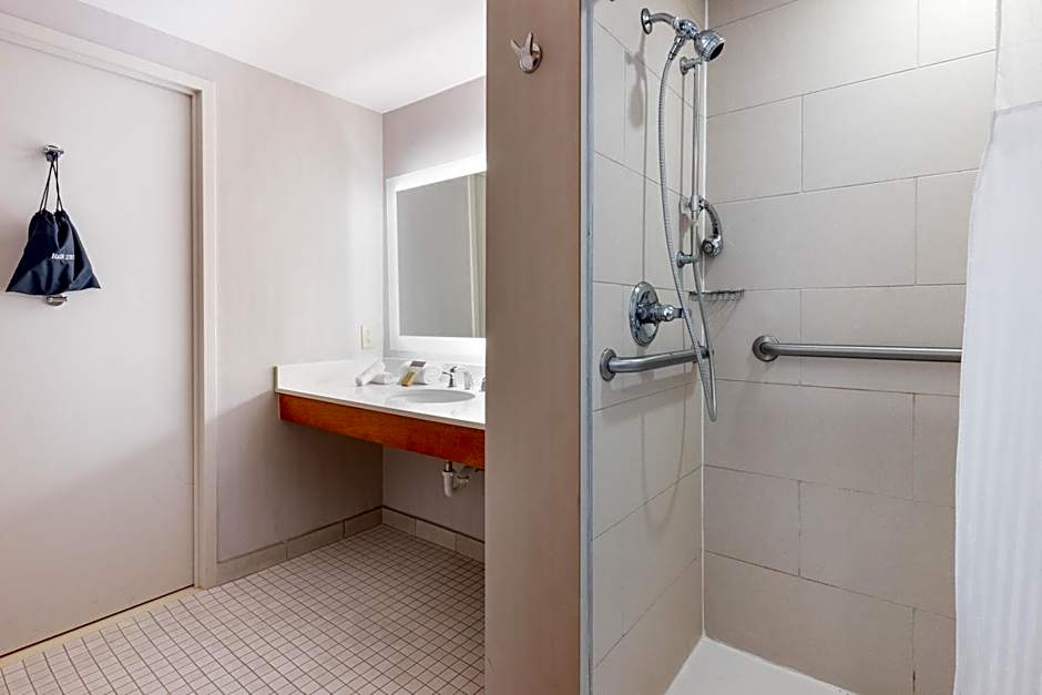 DoubleTree By Hilton Hotel Atlanta Airport