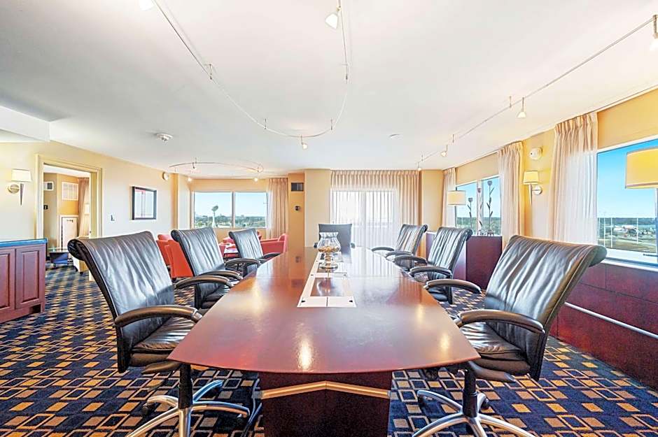 Hilton Suites Chicago Oak Brook