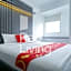 RedLiving Apartemen Gunung Putri Square - Sansan Room