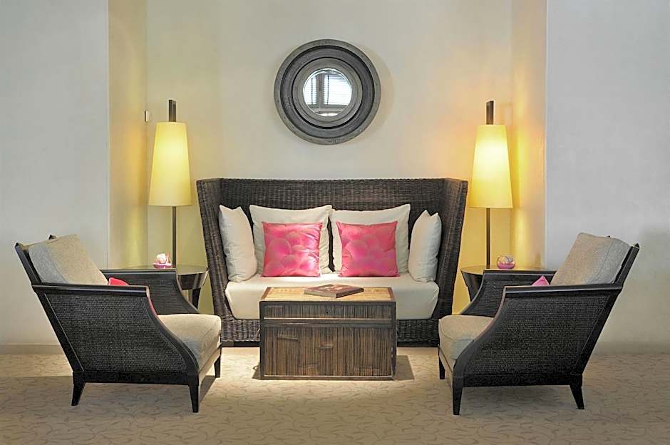 Columbus Hotel Monte-Carlo, Curio Collection by Hilton