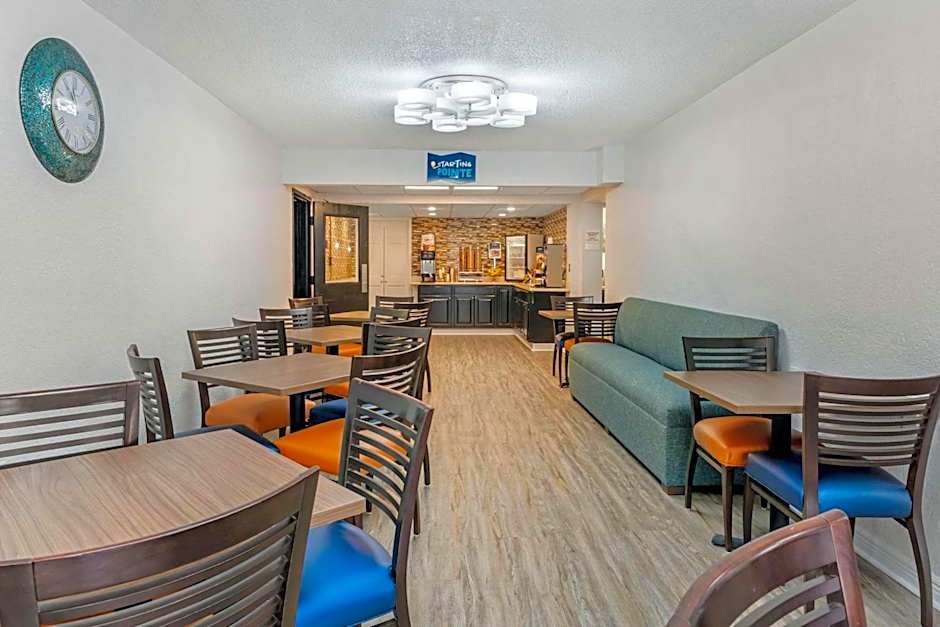 Clarion Pointe