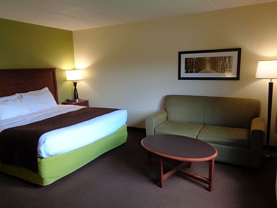 AmericInn by Wyndham Grand Rapids