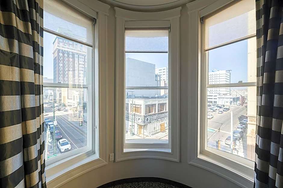 voco Hotel Napoleon Memphis By IHG