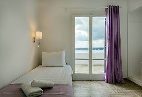 Single Room with Terrace