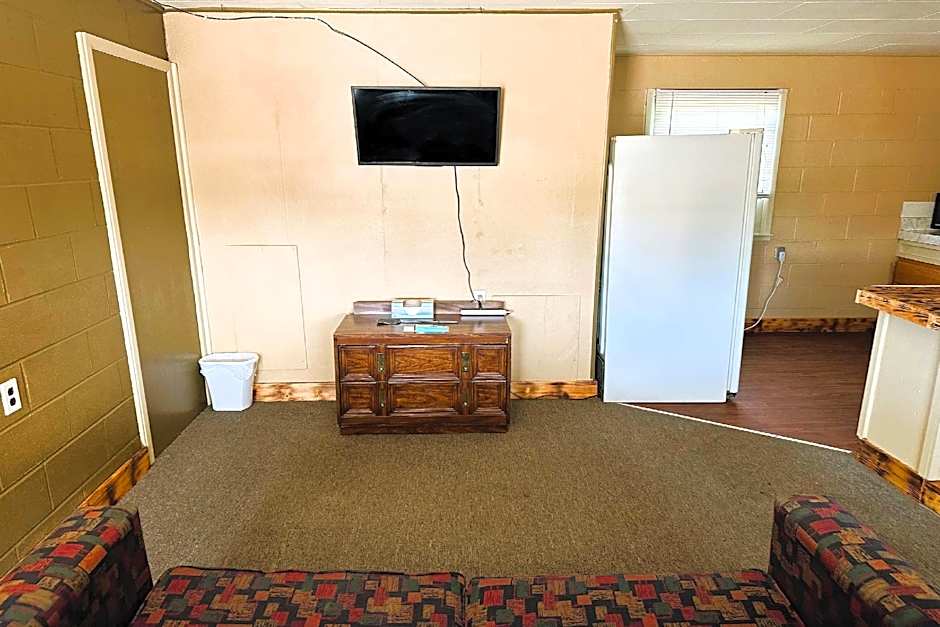 Love Hotels Murdo by OYO on Interstate 90