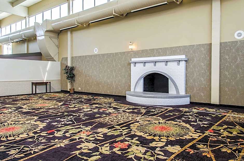 Grand Idaho Inn & Suites – Pocatello, ID