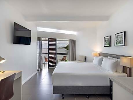 Superior King Room with Ocean View