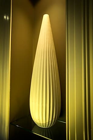 Studio Apartment(on street parking)