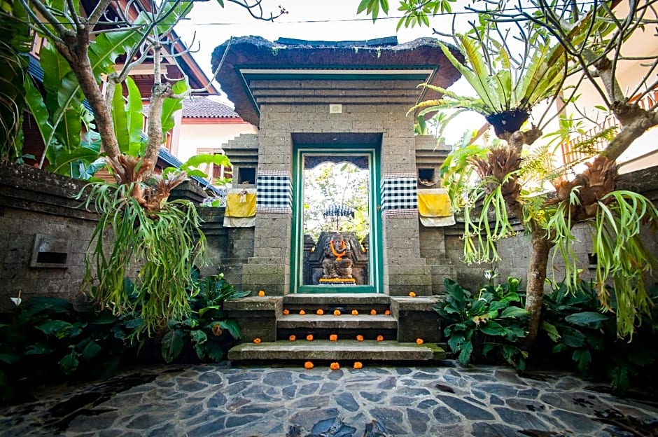 Flamboyant Villa Ubud