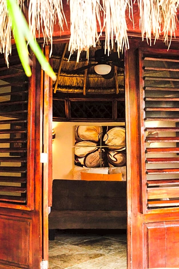Cocos Cabañas Playa del Carmen Adults Only