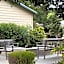 Sea Breeze Inn - Pacific Grove