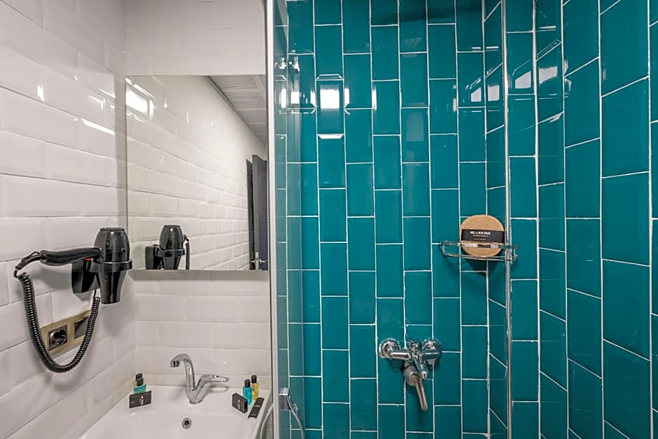 Heaven Inn Airport Hotel