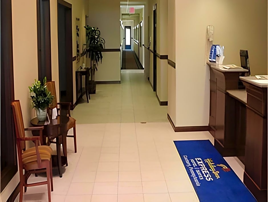 Holiday Inn Express Hotel & Suites Franklin - Oil City By IHG