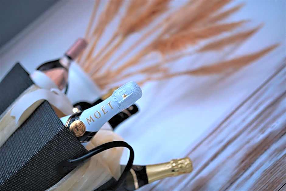 Parian Lithos Residence