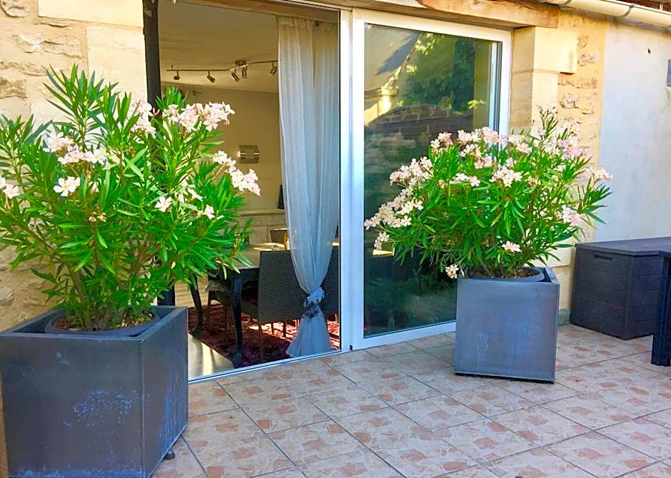 La Clef des Songes - chambres climatisées - Sarlat Centre - Parking gratuit - Piscine, Spa et massages à 400mètres