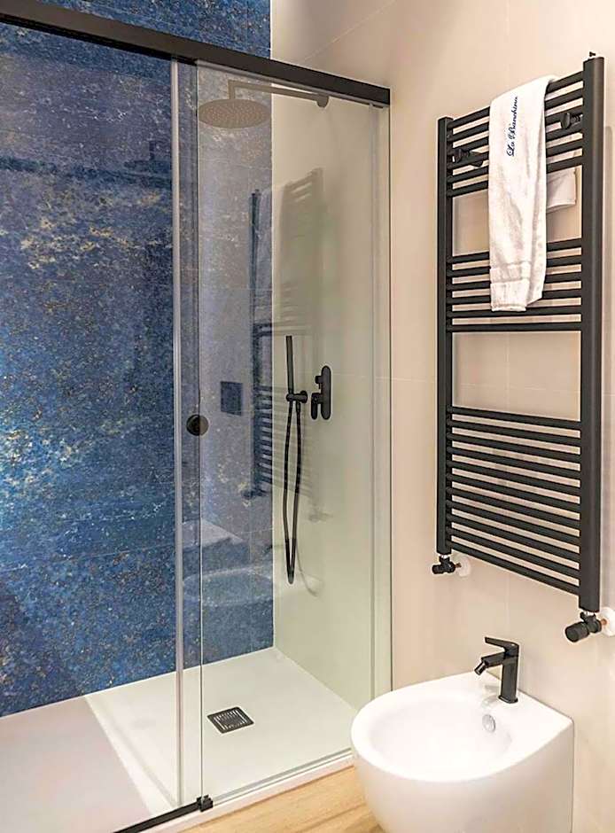 LA BANCHINA LUXURY SUITES