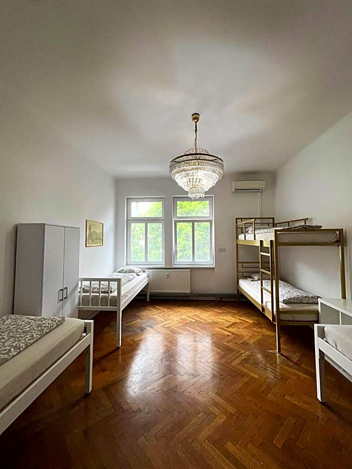 Rooms Miklošičeva