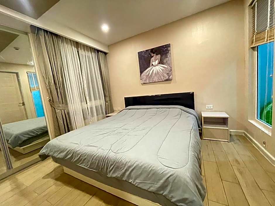 Seven Seas Pattaya by nty