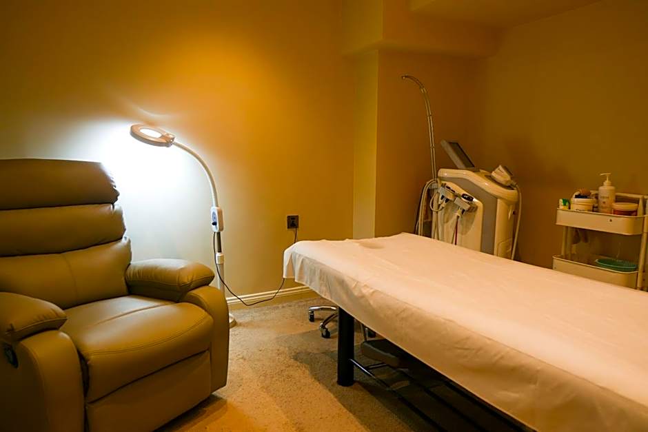 Chinggis Khaan Hotel