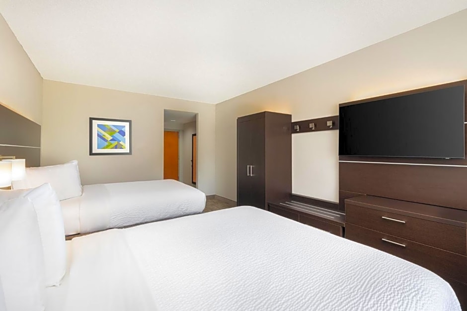 Holiday Inn Express & Suites Spring Hill By IHG