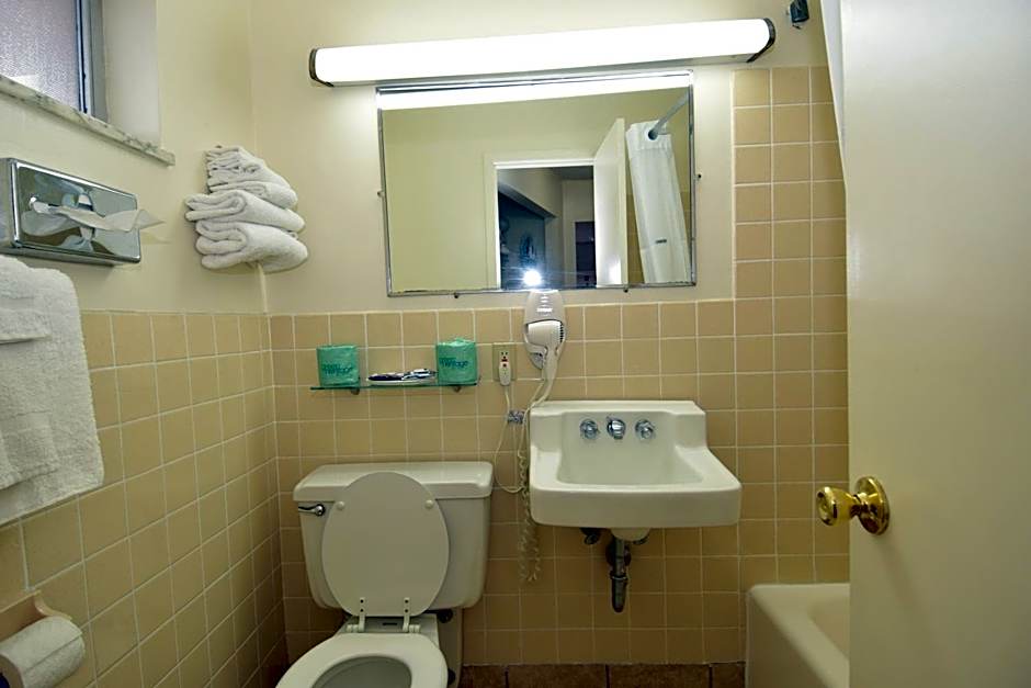 Knights Inn - Oswego, NY
