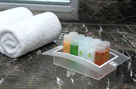 1 Double Bed Standard