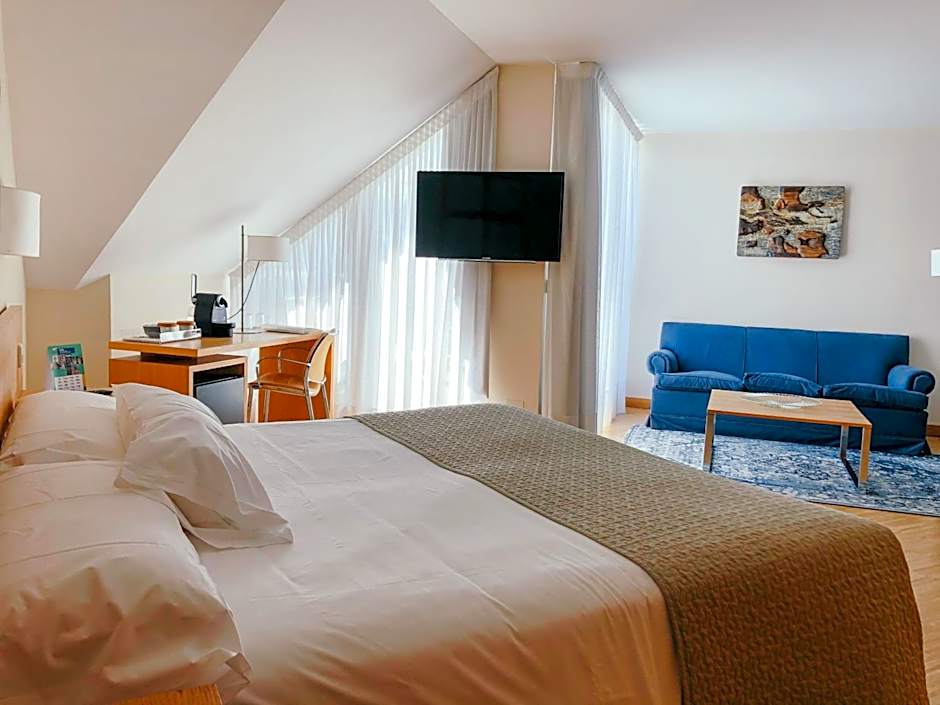 Photo 1 of 11 of Junior Suite, Terrace