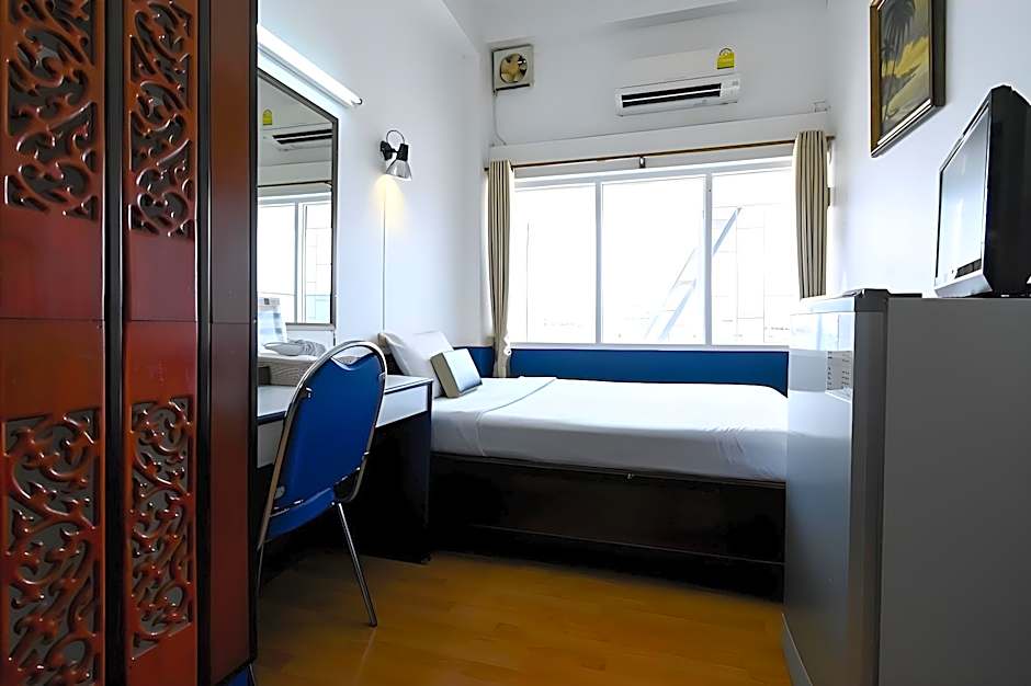 The Krungkasem Srikrung Hotel