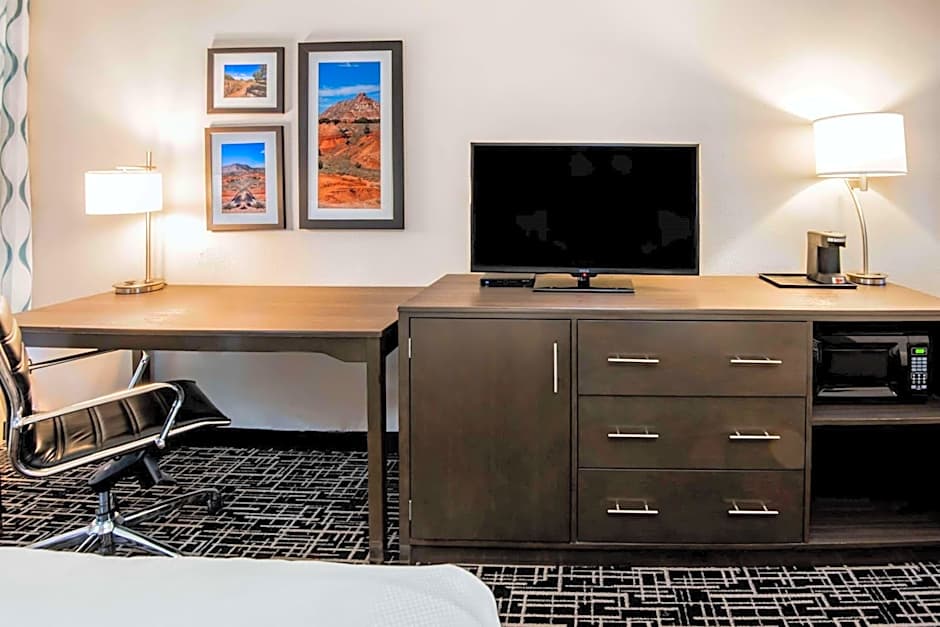 La Quinta Inn & Suites by Wyndham Pampa