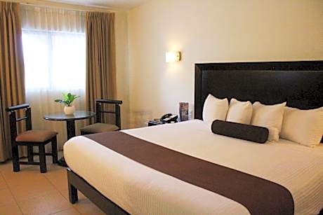 Double Room with Two Double Beds - Non-Smoking