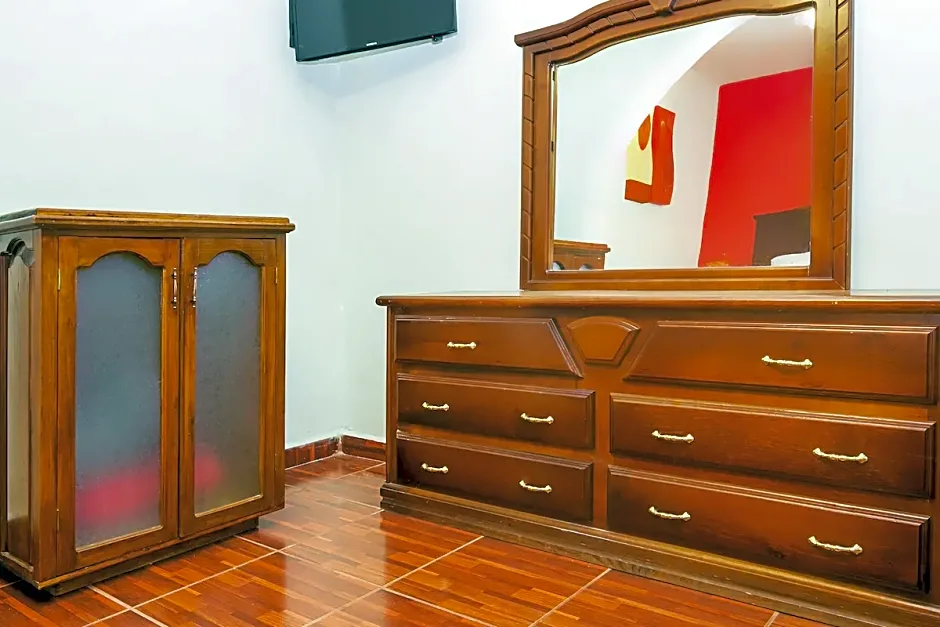 OYO Posada De Los Angeles