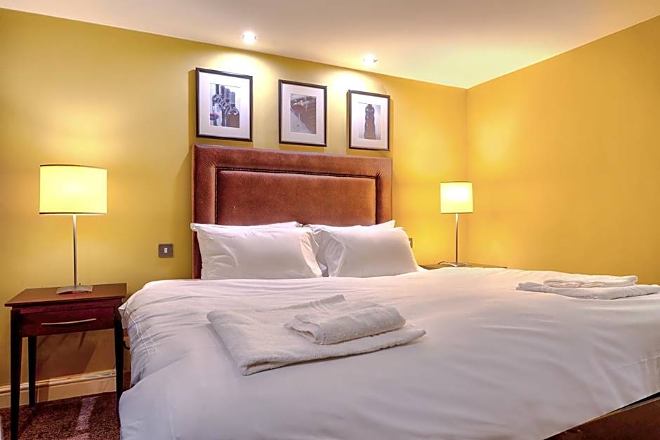 Manchester Airport Stanley Hotel by Belvilla