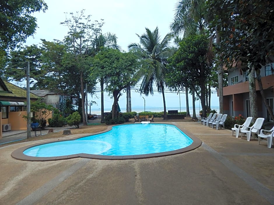 Jinta Hotel Nathon Beach