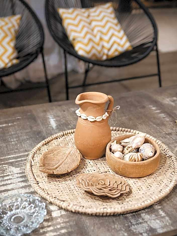 Casa com 5 suítes, sauna, piscina e área gourmet