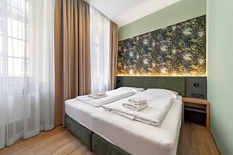 Deluxe Double Room with Extra Bed